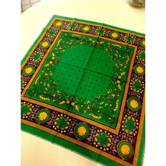 Vintage "Glentex" Bright Multi tone 100% Acrylic scarf 50" square - Picture 1 of 9